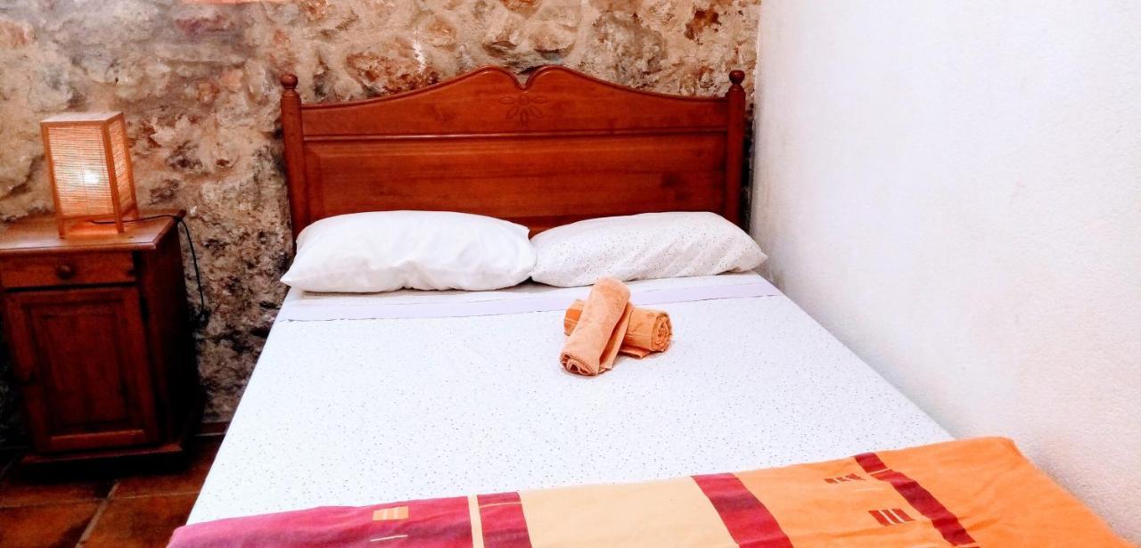Chez Berna - Se Alquila Habitacion Denia Bagian luar foto